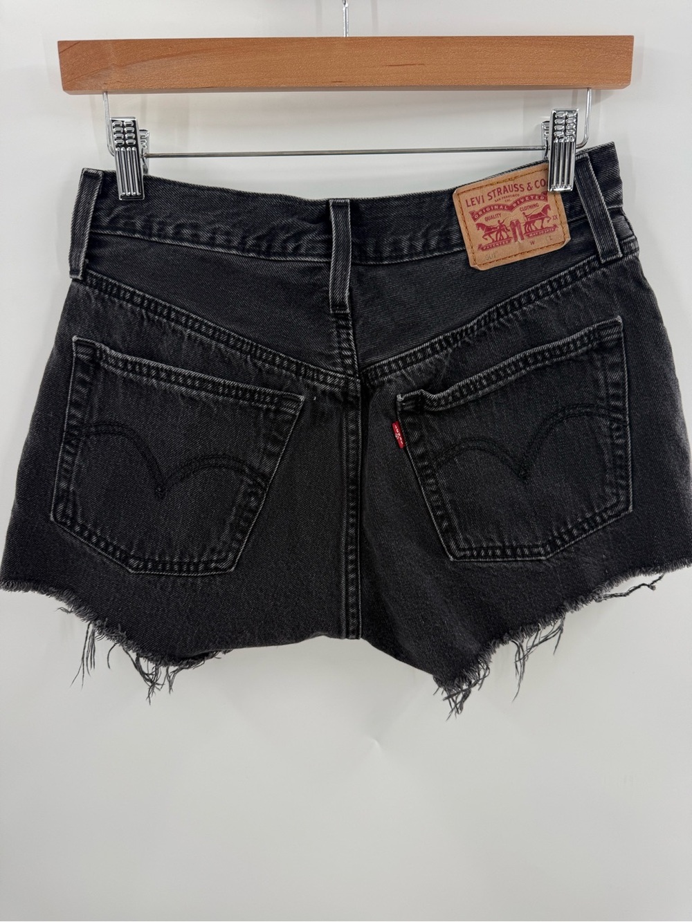 Levi’s 501 Cut Off Jean Shorts Classic Black Booty Shorts Button Fly Size 26 - Picture 9 of 12